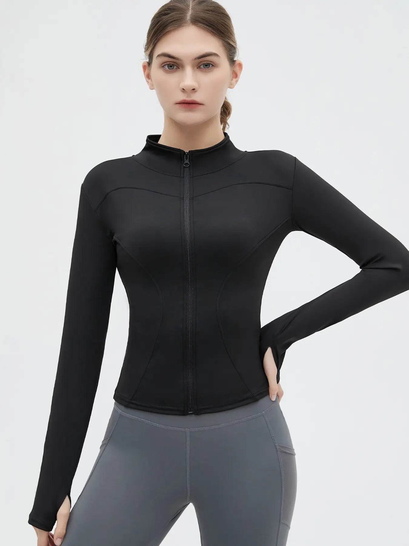 Women's Zip-Up Sports Jacket with Thumb Holes, Long Sleeve Athletic Top for Tennis and Pickleball, Versatile Sports Outerwear for Indoor and Outdoor Activities