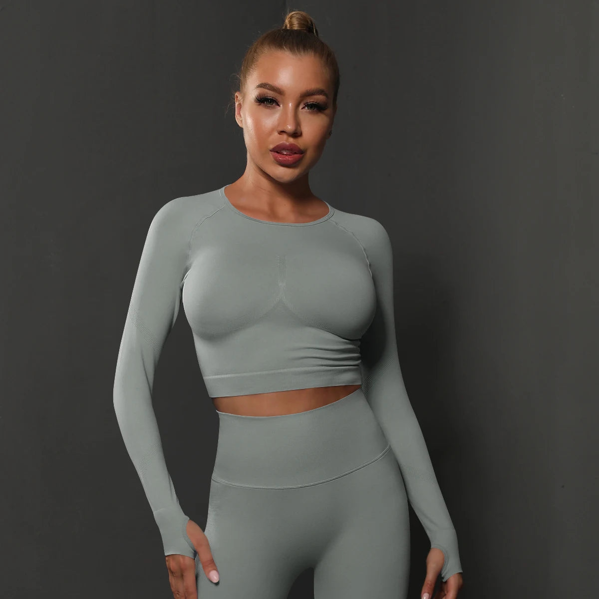 Women's Long Sleeve Yoga Top - Seamless Activewear for Fitness and Gym Workouts