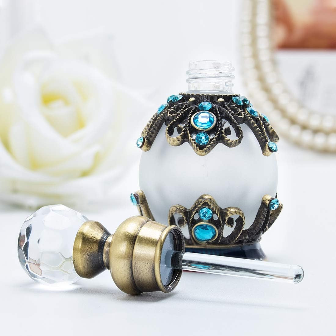 15ml Vintage Crystal Glass Perfume Bottle - Refillable Jeweled Vial with Rhinestone Embellishments, Elegant Decorative Vanity Accent, Portable Gift-Ready Collectible