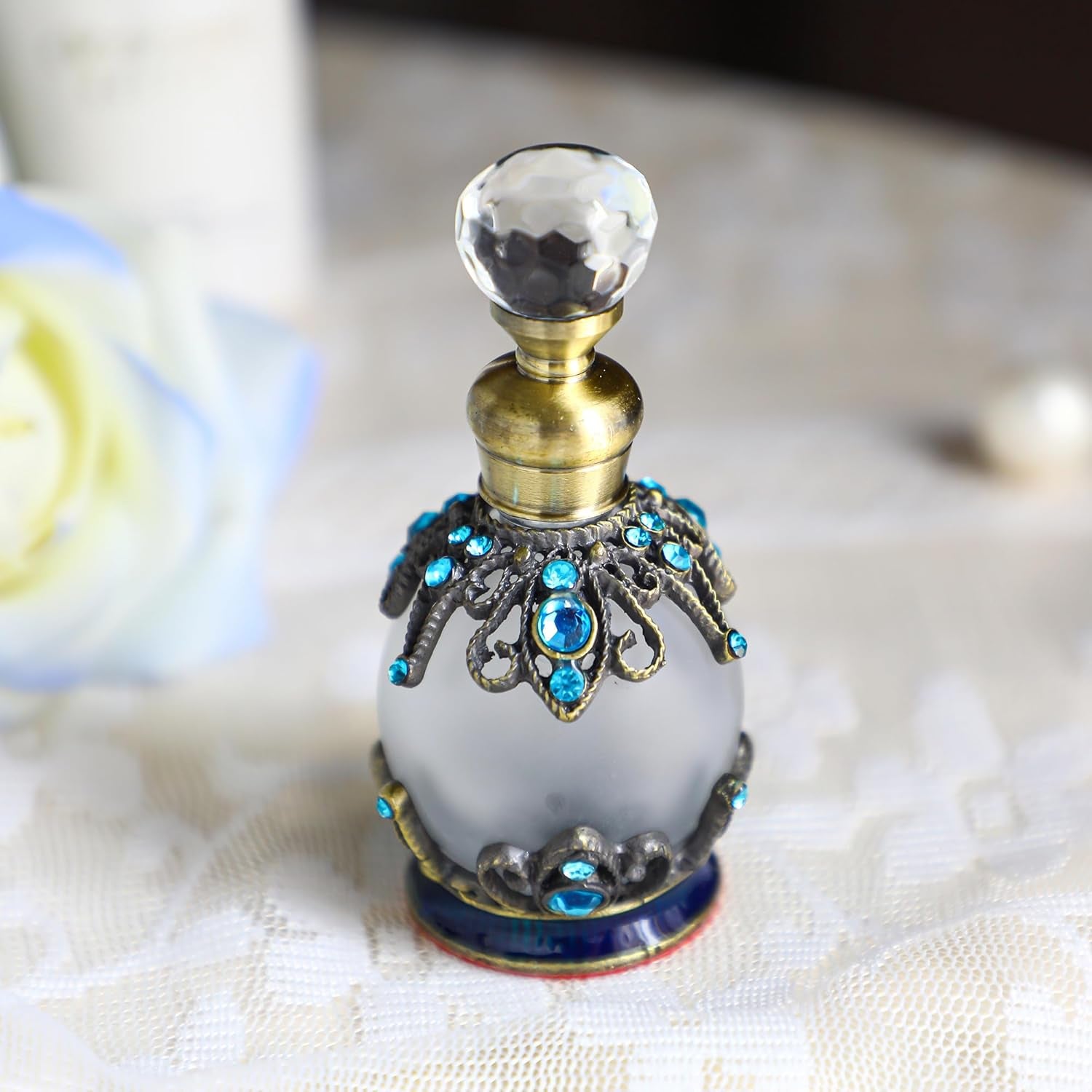 15ml Vintage Crystal Glass Perfume Bottle - Refillable Jeweled Vial with Rhinestone Embellishments, Elegant Decorative Vanity Accent, Portable Gift-Ready Collectible