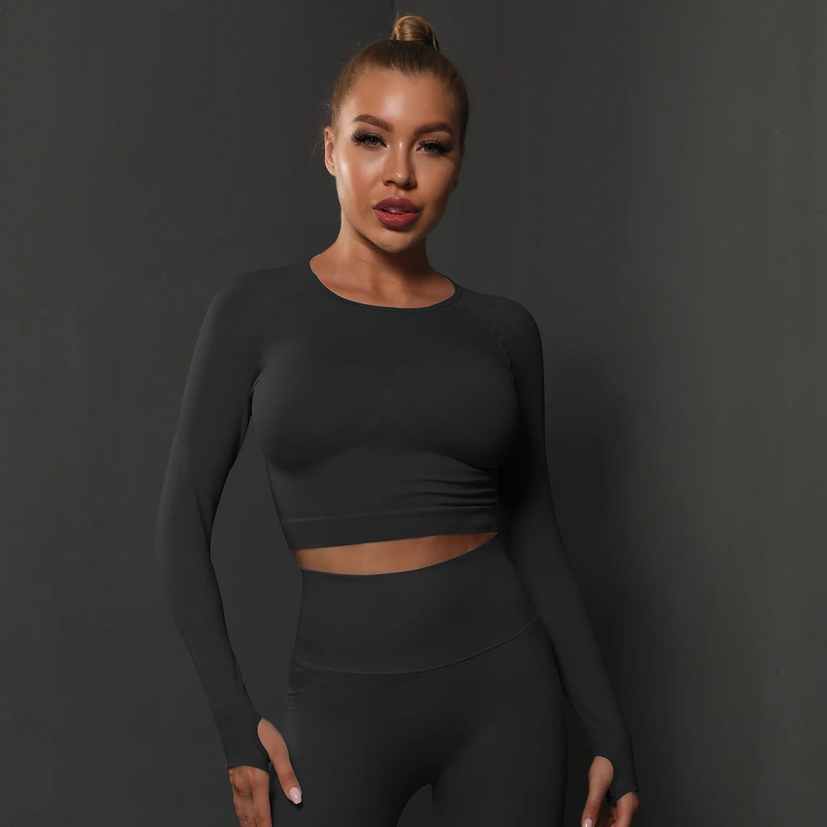 Women's Long Sleeve Yoga Top - Seamless Activewear for Fitness and Gym Workouts