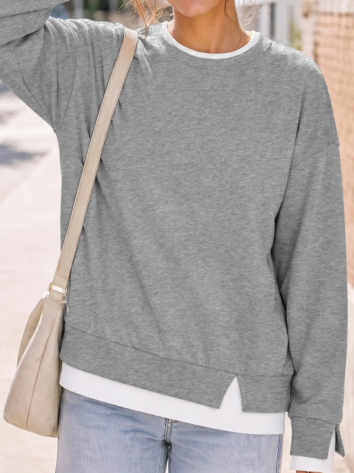 Fisoew Women's Oversized Layered Sweatshirt with Crew Neck and Ribbed Cuffs, Casual Drop Shoulder Pullover Hoodie